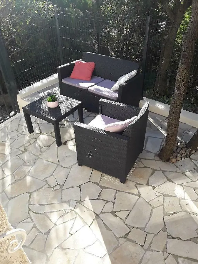 Studio Renove Avec Terrasse St Raphael Saint-Raphael